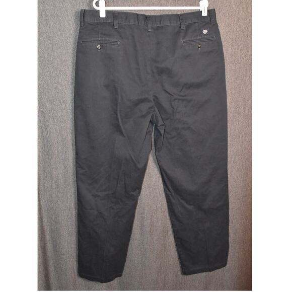 Dockers No Wrinkle Twill Men's 40x32 Pleated Khaki Pants Black - Picture 3 of 10